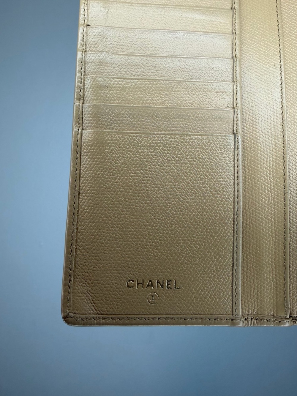 CHANEL Tan Leather Clutch Bag - Picture 6 of 9